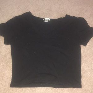 Black v neck crop top